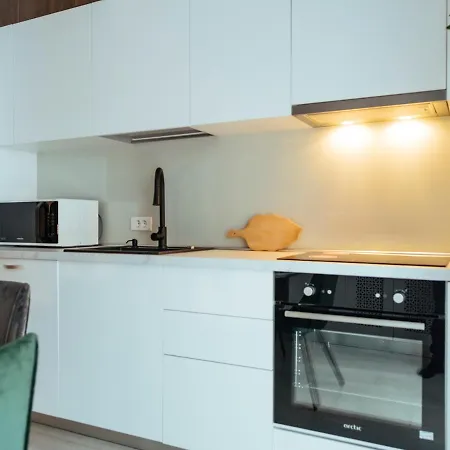 아파트 Cozy Special Pallady With Garden & Courtyard 부쿠레슈티