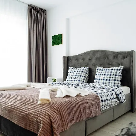 아파트 Cozy Special Pallady With Garden & Courtyard *