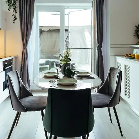Cozy Special Pallady With Garden & Courtyard Lejlighed *