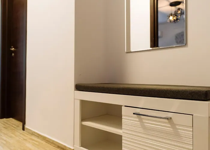 Cozy Special Pallady With Garden & Courtyard Bükreş