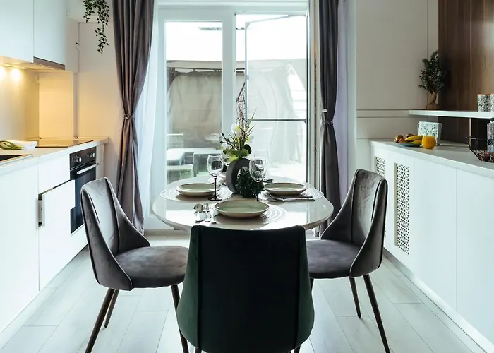 Cozy Special Pallady With Garden & Courtyard Apartament *