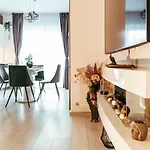 Apartment Cozy Special Pallady With Garden & Courtyard