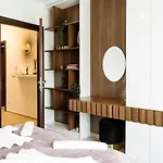 Cozy Special Pallady With Garden & Courtyard * Bucharest