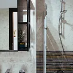 Cozy Special Pallady With Garden & Courtyard Apartment