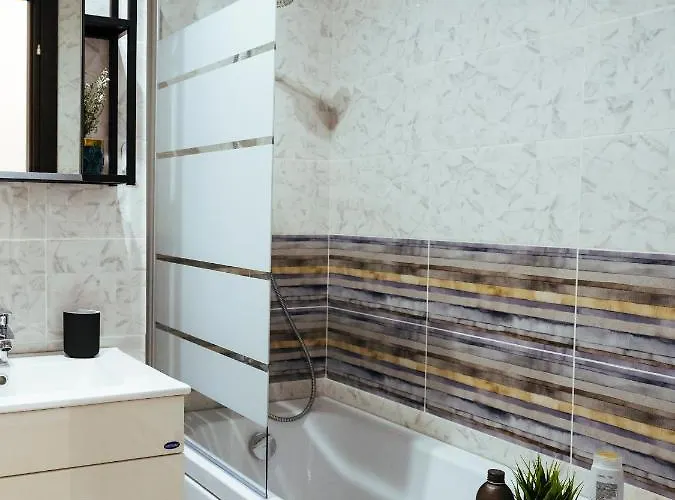 Cozy Special Pallady With Garden & Courtyard Apartamento